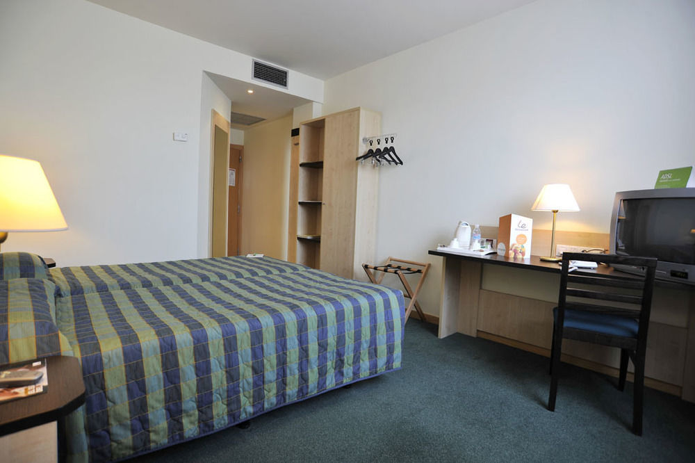 B&B Hotel Madrid Pinar De Las Rozas Eksteriør bilde